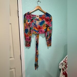 FARM RIO Deep V Tie Waist Cropped Long Sleeve Top